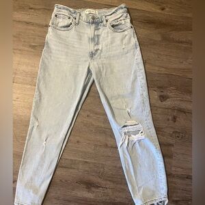 Abercrombie & Fitch High Rise Mom Jean
